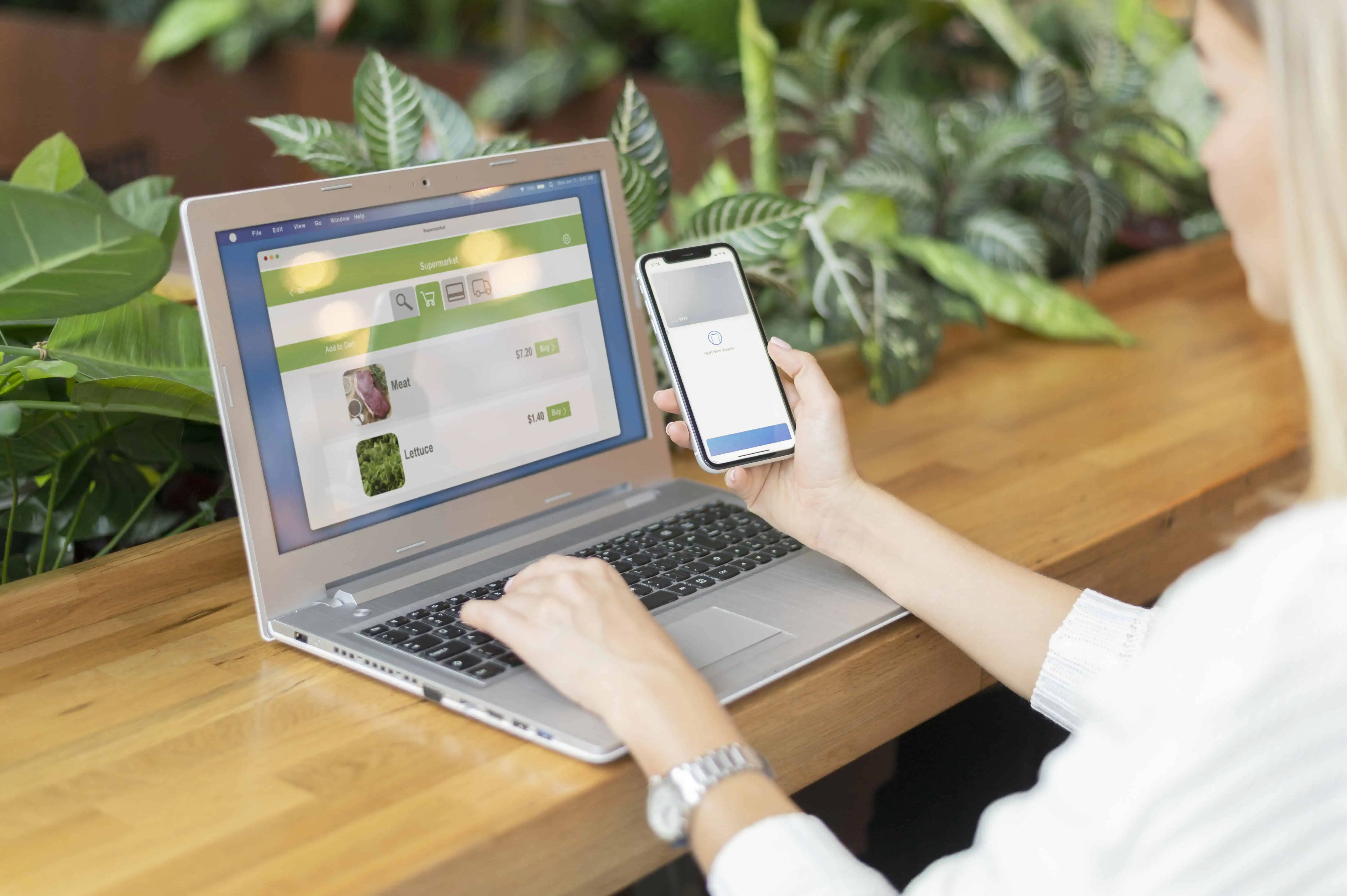 Oficina minimalista moderna